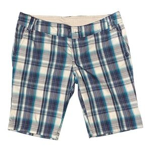 Element plaid/check short. Low rise, Bermuda. Y2K. Sz 7